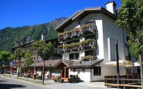 Hotel Les Jumeaux Courmayeur